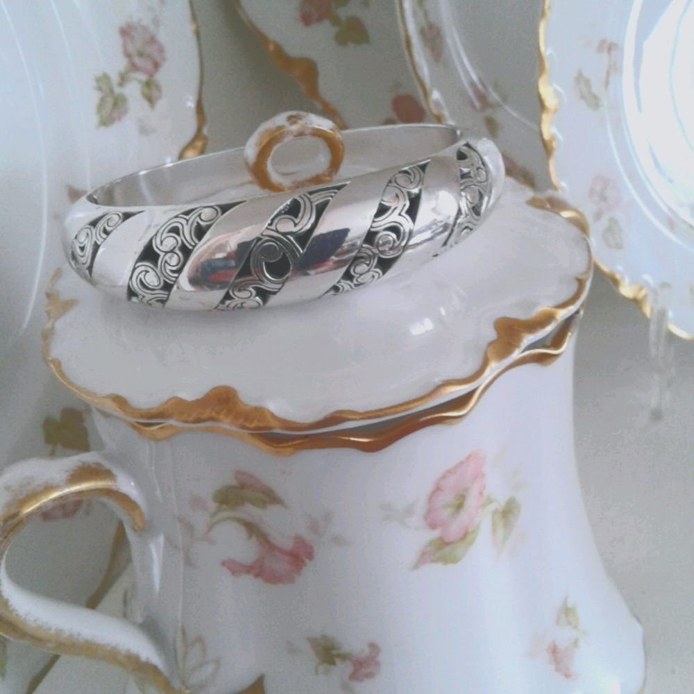 Brighton retired bangle